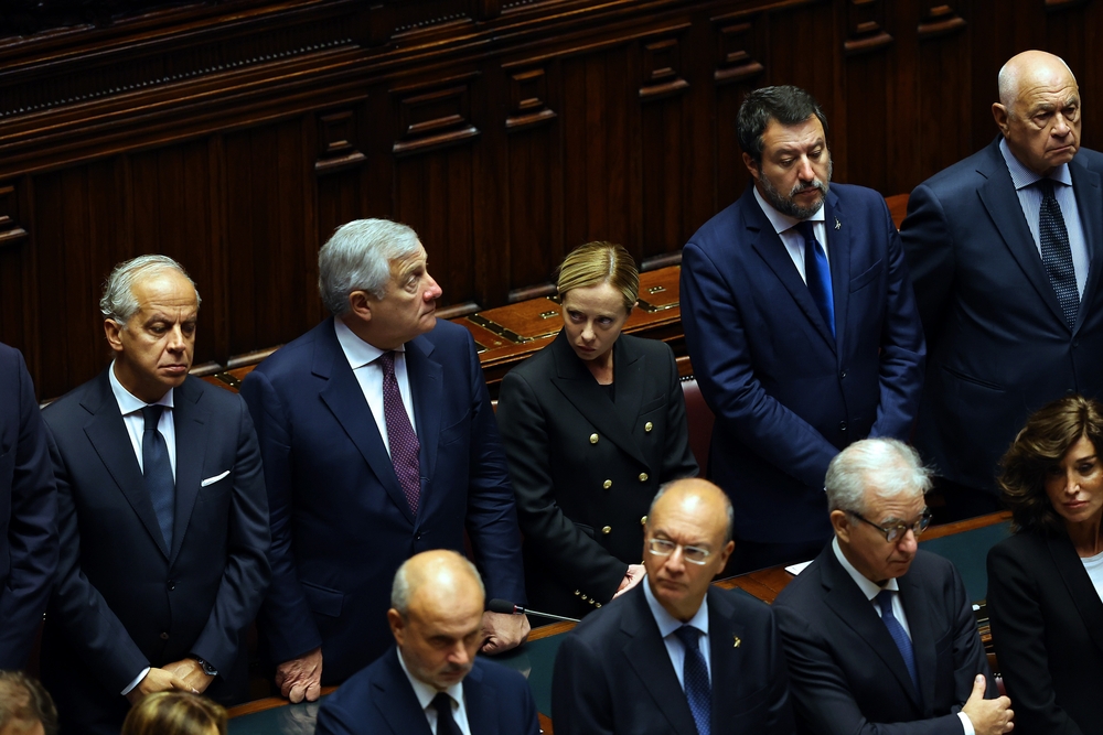 La maggioranza approva la mozione per riarmare l'Italia senza mai nominare il riarmo - L'INDIPENDENTE