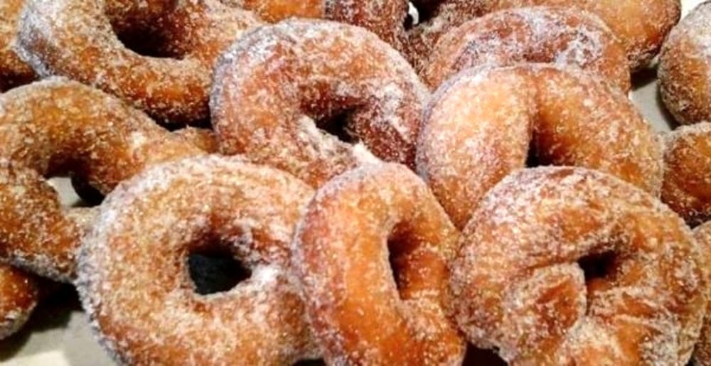 A Montoro la Festa della Zeppola 2025: zeppole fritte, forni a legna e musica | Napoli da Vivere