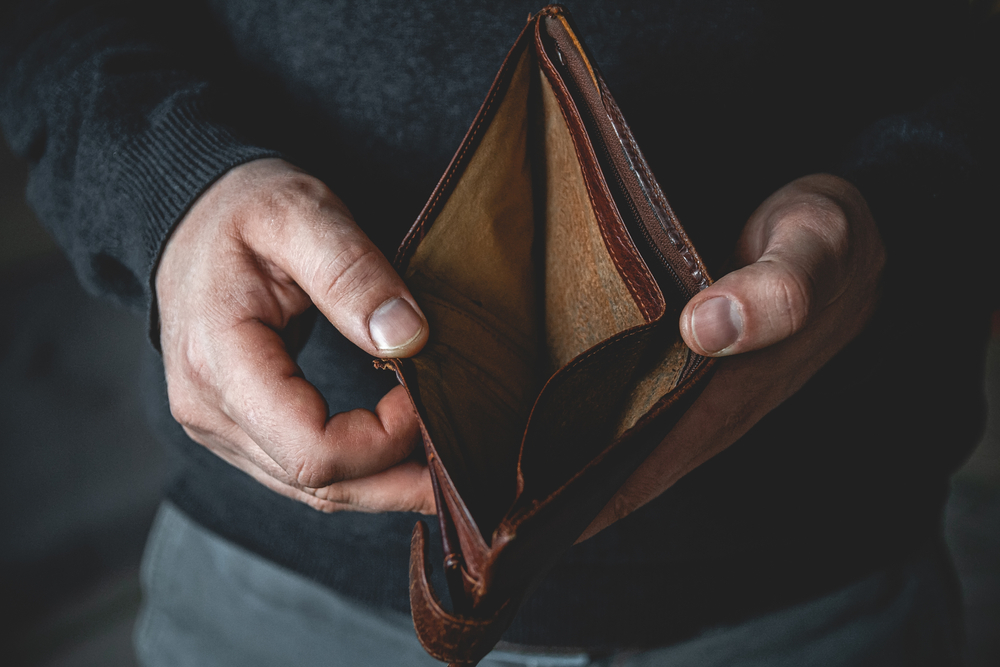 Quasi il 10% dei residenti in Italia vive in povertà assoluta - L'INDIPENDENTE